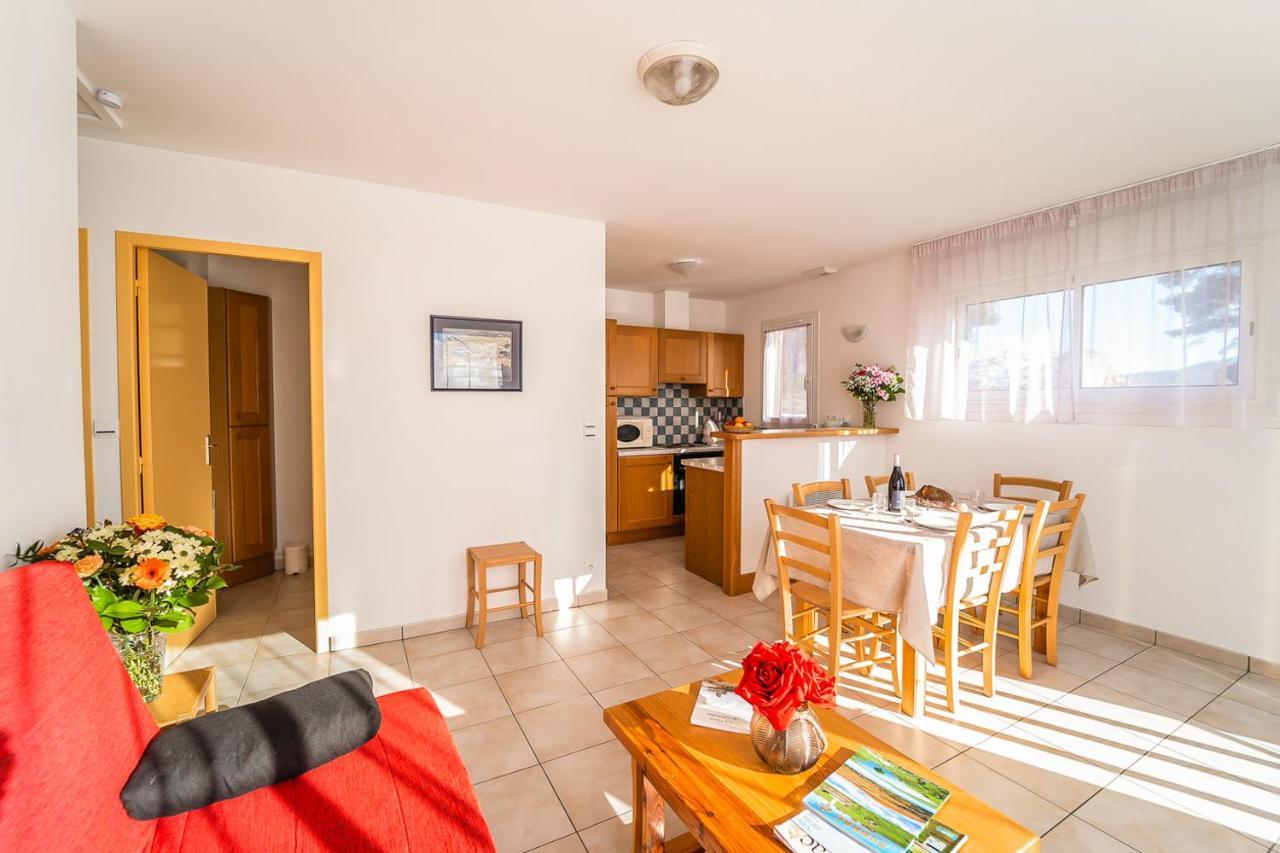 Les Chalets De La Vallee Du Bes Albaret-le-Comtal Экстерьер фото